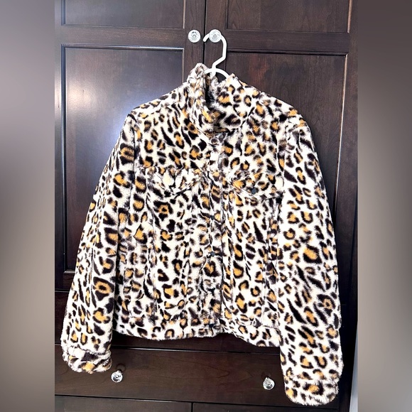 Cheetah Print Furry Jacket - Picture 1 of 1